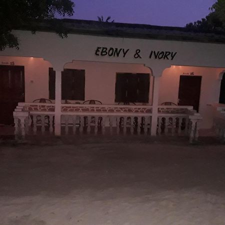 Ebony&Ivory Beach Bungalows Nungwi Zewnętrze zdjęcie